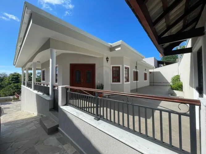 Casa à venda com 3 dormitórios sendo 2 suítes - Loteamento Vale Azul - Jundiaí/S REF: CA75