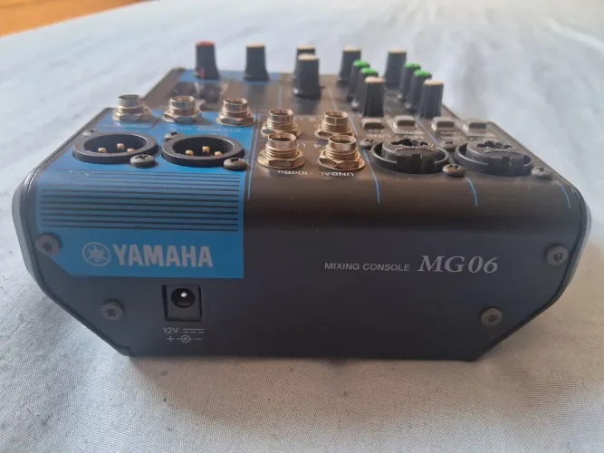 Mesa de Som Yamaha MG06