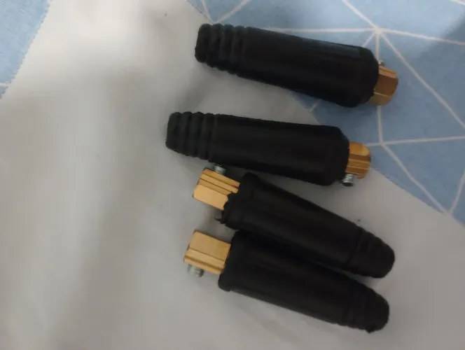 Vendo conector para bateria