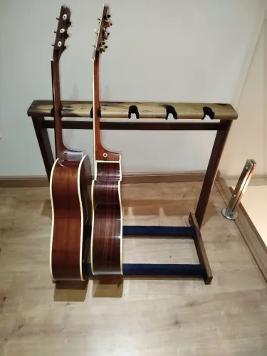 Suporte para 5 instrumentos ( guitarra , baixo , violão, violão)