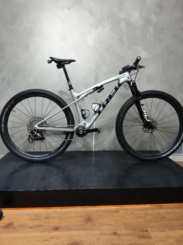 Bicicleta MTB Trek SuperCaliber SLR 9.9 Full Carbon