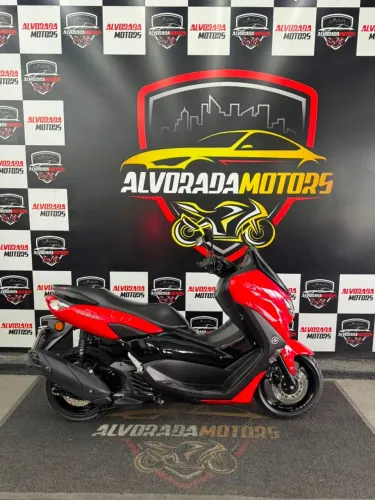 Nmax 160 2024 18.000 km. Emplacada eà pronta entrega