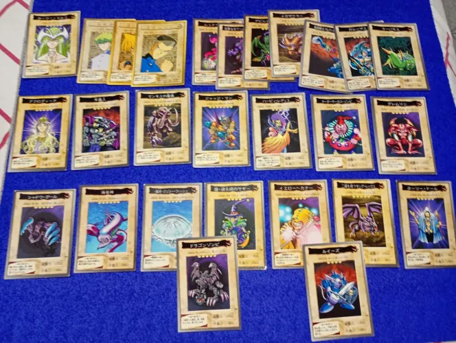 27 cards Bandai Yu-Gi-Oh original(Reservado)