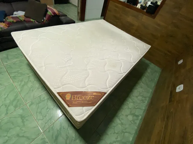 Cama box seminova a venda avista e parcelado!!