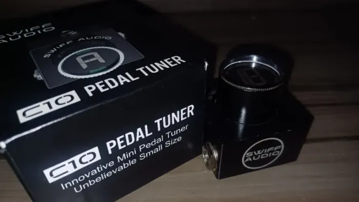 SOMENTE 100 REAIS!!!!?Afinador Swiff Audio C10 Mini - Estado de Novo (C/ Caixa e Manual) -