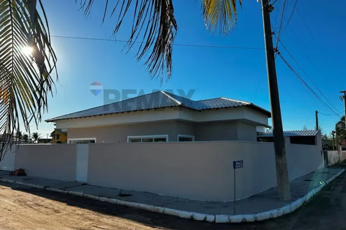 Casa de Alto Padrão com 4 Quartos em Figueira - Arraial do Cabo