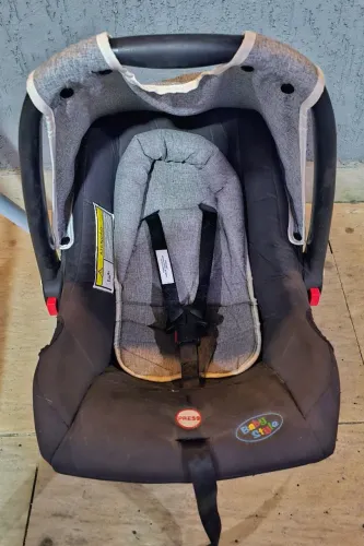 Cadeirinha bebê Conforto Baby Style Urban 0 a 13kg com cinto de 3 pontos