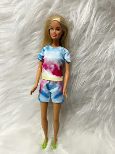 Barbie fashionista 1