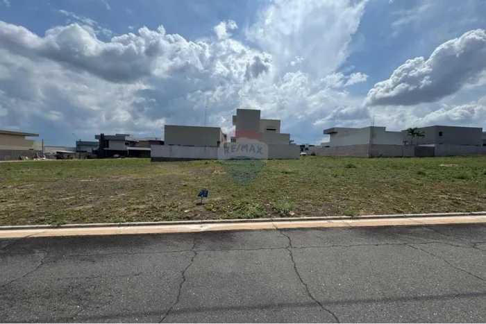 LOTE NO CONDOMÍNIO JARDINS SIENA EM ARAGUAÍNA - TO