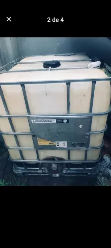 Contêiner 1000 litros seminovo 