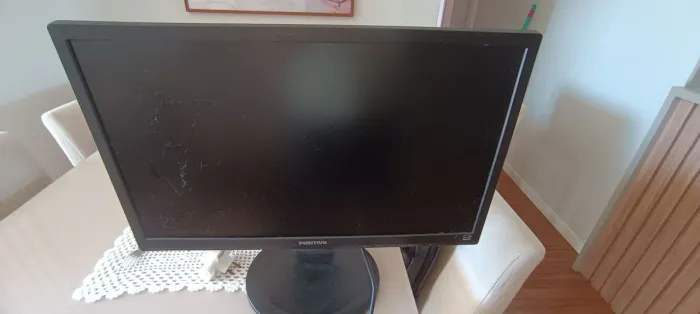 Monitor Positivo 22" Full HD - HDMI e VGA - Excelente estado