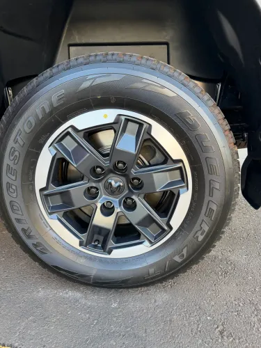 Conjunto de 4 PNEUS BRIDGESTON 265 / 65 R17