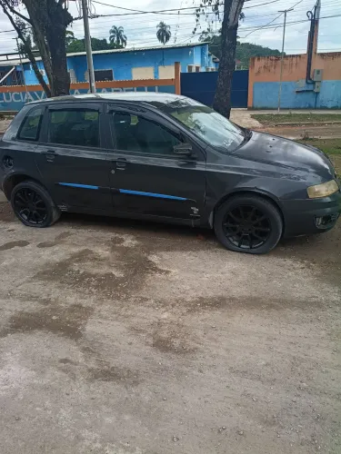 Fiat Stilo 1.8 Attractive Flex 8V 5P 2011