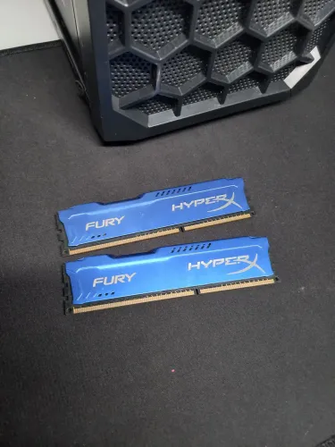 2 Memória Ram 4GB DDR3 (HyperX Fury)