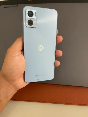 Moto e 22 (leia a descrição)