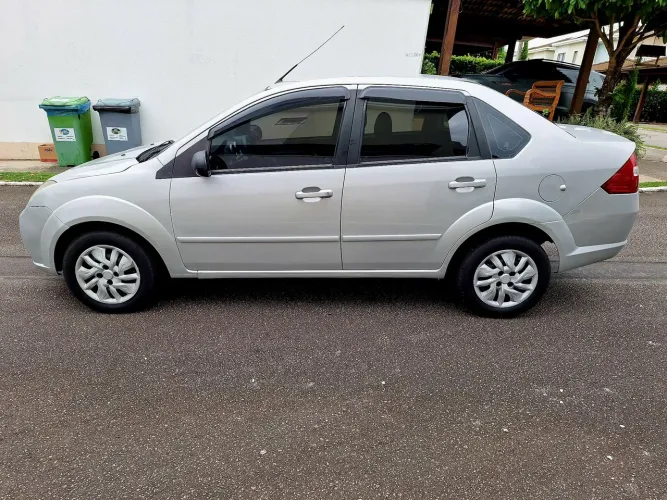 Ford Fiesta Sed. 1.6 8V Flex 4P 2008