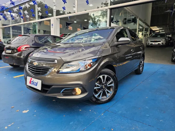 Chevrolet Onix Hatch LTZ 1.4 8V Flex Power Mec. 4P 2015
