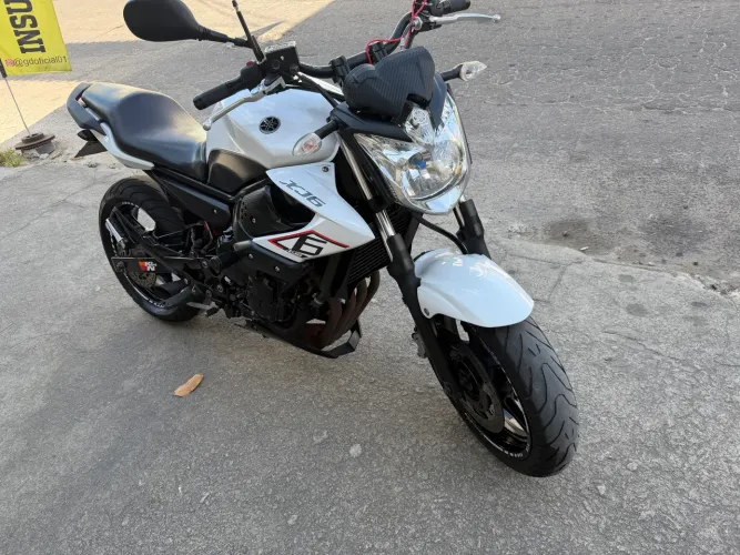 XJ6 2012 600cc