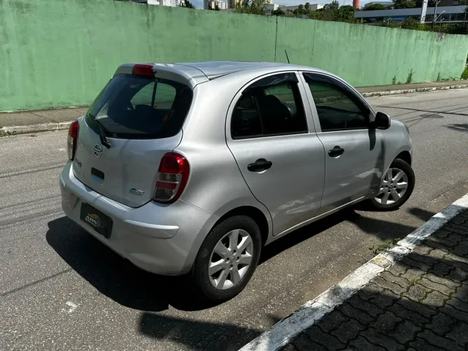 Nissan March S 1.0 16V Flex Fuel 5P 2013