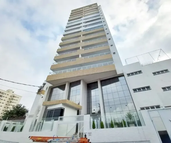 5 m²  2 dorms/1 suíte  Aceita permunta por apto 1dorm  2 vagas e lazer completo