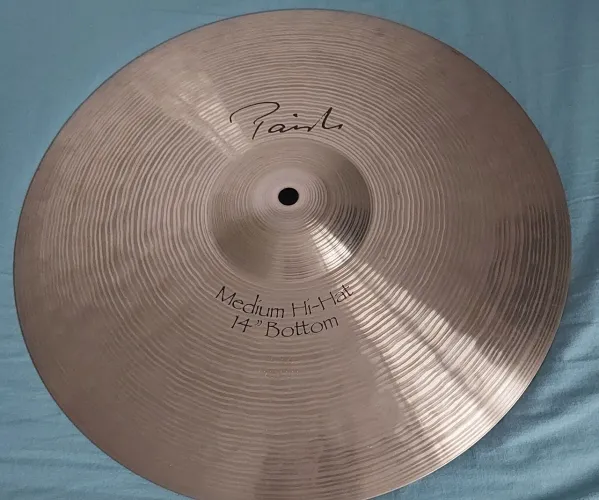 Paiste Signature Medium hi hats 14"