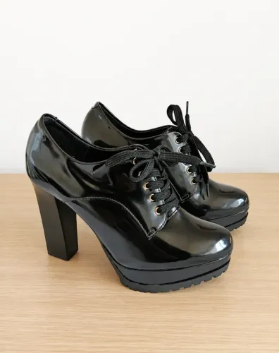 Sapato Oxford Tratorado Vizzano Verniz (leia a descrição)