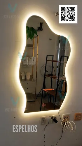 Espelhos decorativos com LED