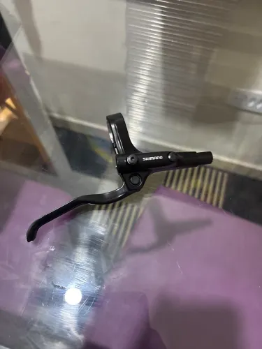 Manete shimano mt200 traseiro