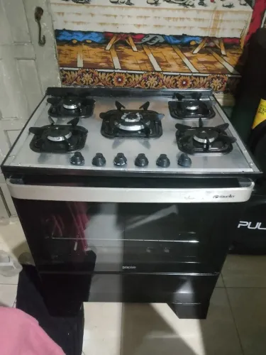 Fogão de 5 bocas