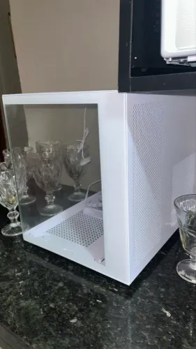 Gabinete branco (aquário)