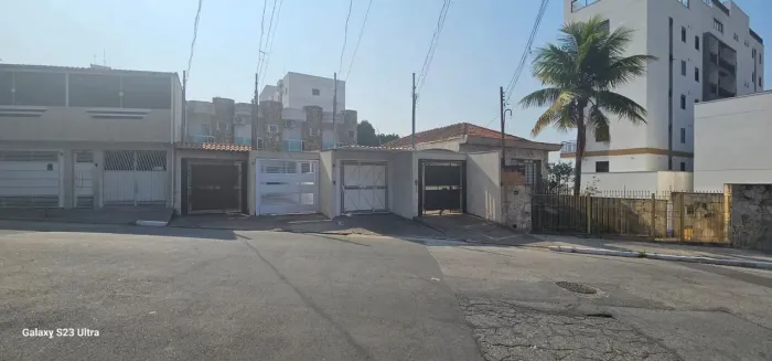 Oportunidade na Vila Matilde: Sobrado com 3 Dorms (1 Suíte), Churrasqueira e 2 Vagas Perto