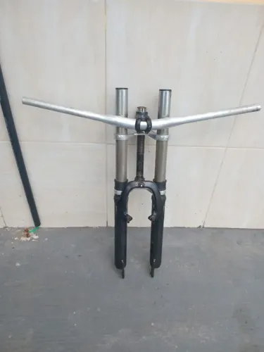 Suspensão e guidom aro 26 reduzido em perfeito Estado