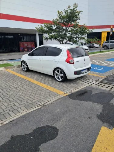 Fiat Palio Attractive 1.0 EVO Fire Flex 8V 5P 2013