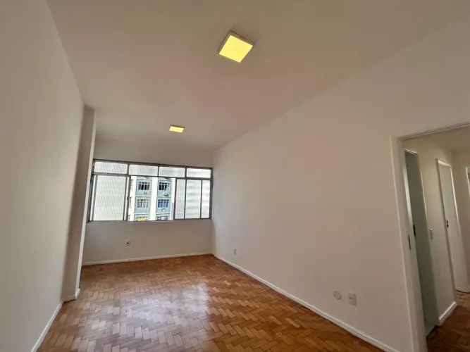 ALUGO APARTAMENTO DE 2 QUARTOS COM VAGA NO MARACANÃ PERTO DA UERJ