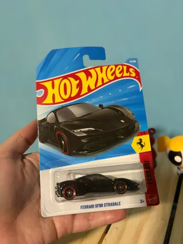 Hot wheels SF900 Stradale