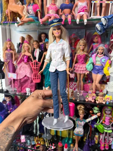 Boneca barbie quero ser Aeromoça