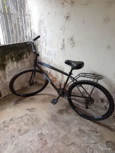 Bicicleta Aro 29 Beach Caiçara Praiana Freio a disco e com defeito na corrente 
