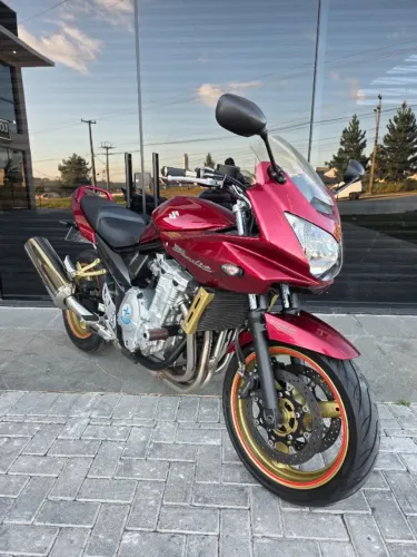 Suzuki Bandit 650 S Injetada - impecavel - Estuda troca por outras motos