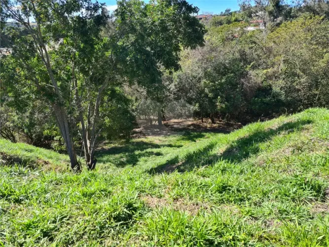 Terreno à venda em Condomínio Villa D´Oro, Vinhedo - SP