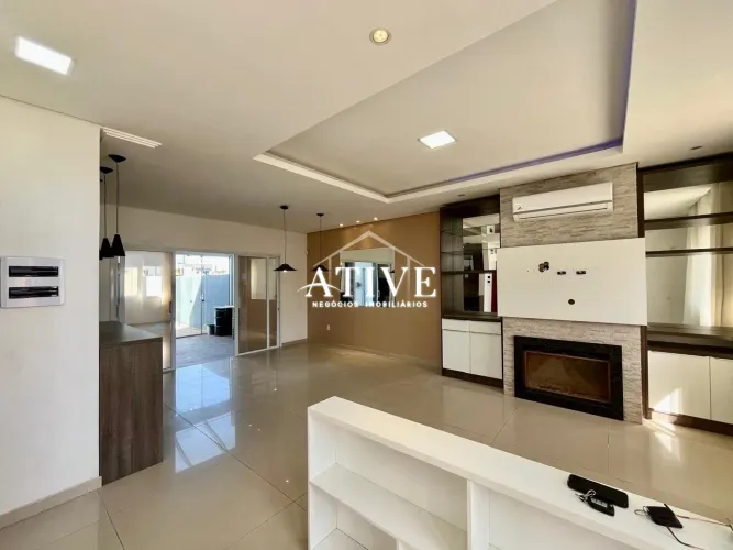 Casa com piscina pra locação mobiliada em bairro de alto padrão da cidade!