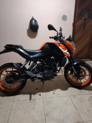 KTM DUKE 2021