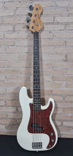 Baixo Vintage Coaster V40 Precision Bass - Captadores Entwistle