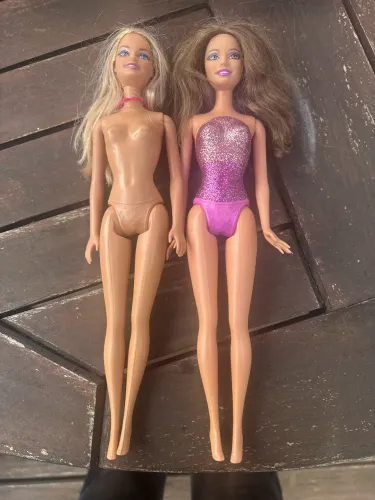 Lote 2 bonecas Barbie 2009 -originais usadas