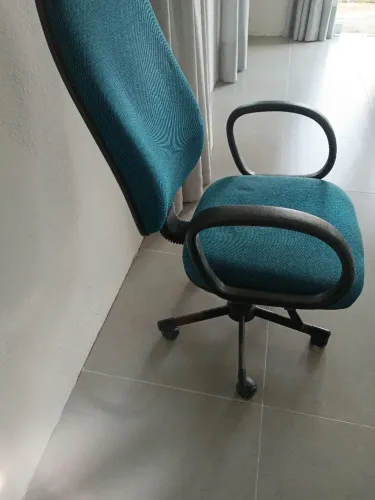 Mesa com cadeira