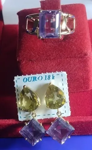 Conjunto Ouro 18 Kilates Zircônias Anel Anetista 3.50 Gramas 10x8 mm e Brincos Ametistas