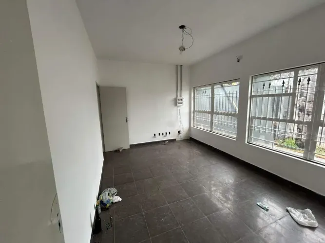 Casa Comercial 234 m² Centro