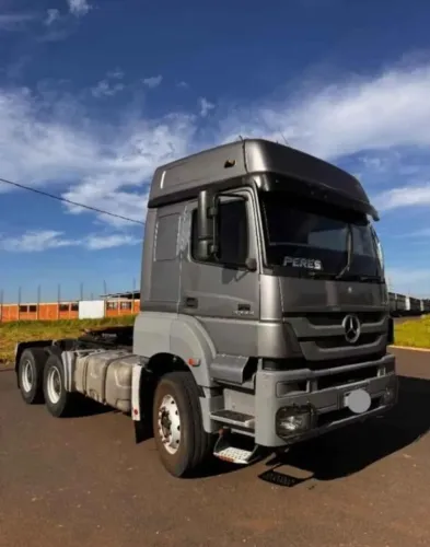 mb 2644 6x4 ano 2012