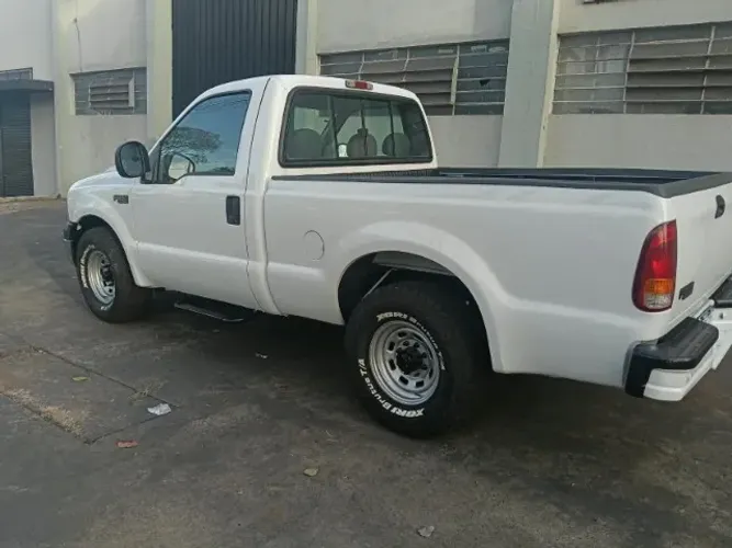 Ford F-250 XL Super Duty 4.2 V6 2000