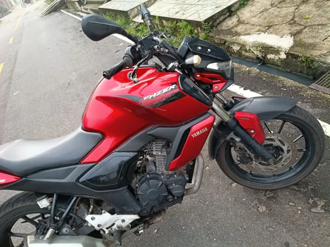 Fz 15