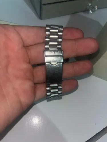 VENDO Relógio Technos Skydiver que mistura ponteiros e tela digital.